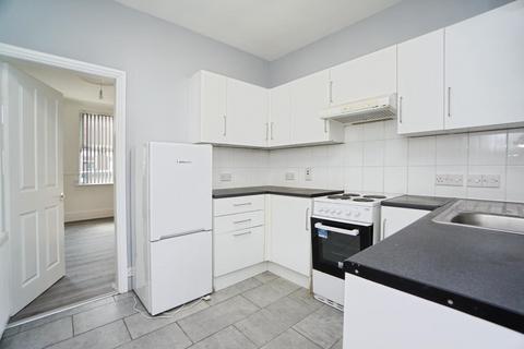 3 bedroom terraced house to rent, Taplin Road, Hillsborough, Sheffield, S6