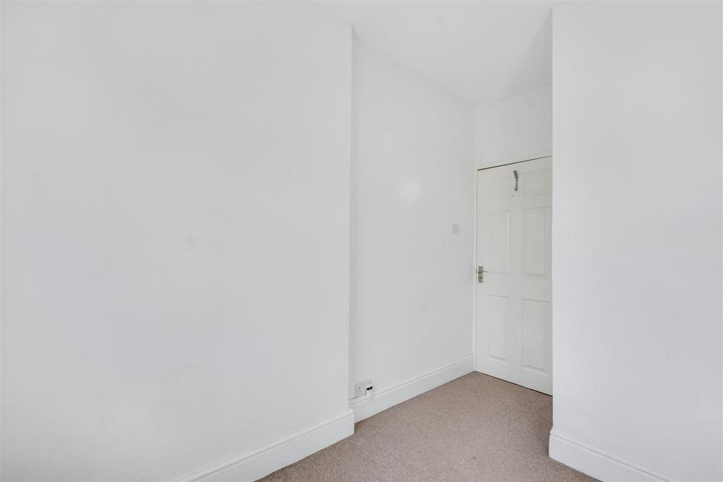 Bedroom 3 2.jpeg