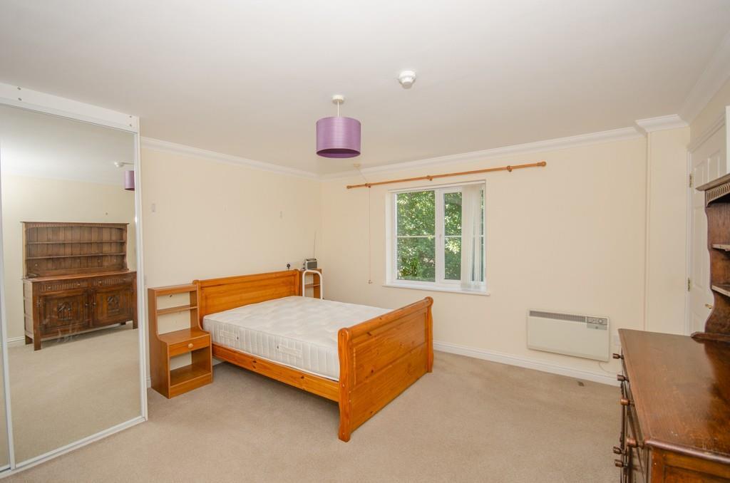 Bedroom one pic 3.jpg