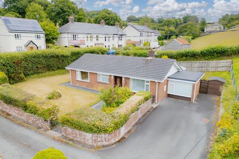 2 bedroom detached bungalow for sale, Park Road, Hatherleigh, EX20