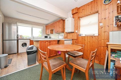 3 bedroom semi-detached bungalow for sale, Banksfield Crescent, Yeadon, Leeds