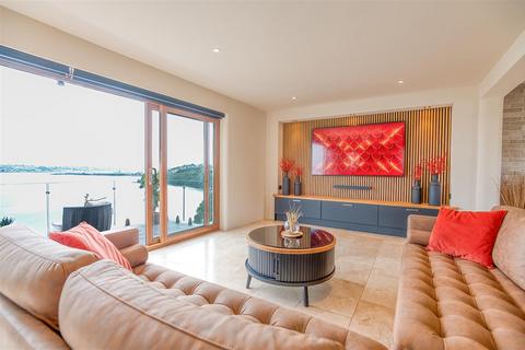 undefined, Ocean Way, Pennar, Pembrokeshire