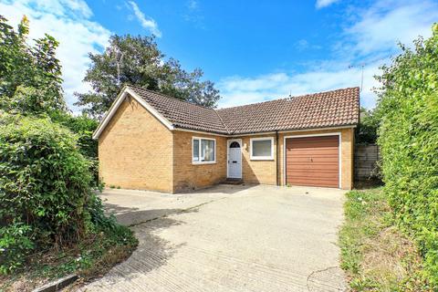 14 Alvescot Road, Carterton, OX18 3JH