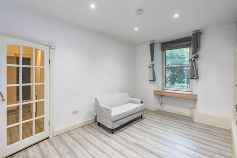 1 bedroom flat to rent, 2500L Stewart Terrace, Edinburgh, EH11 1UW