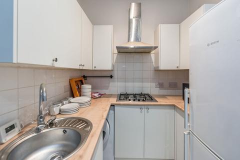1 bedroom flat to rent, 2500L Stewart Terrace, Edinburgh, EH11 1UW
