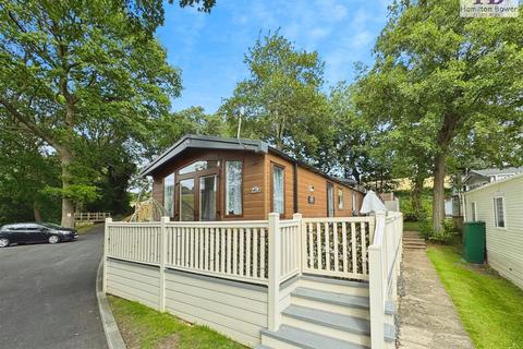 2 bedroom property for sale, Mill Lane, Hawksworth, Leeds