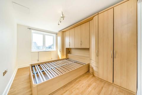 2 bedroom flat for sale, Newport Avenue, London E14