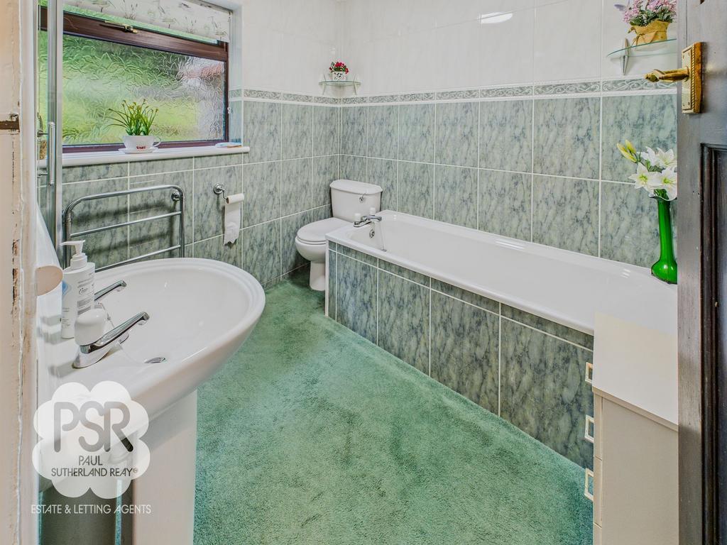 Main Bathroom