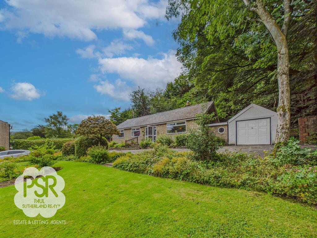 Large Detached Bungalow with Integral Garage
