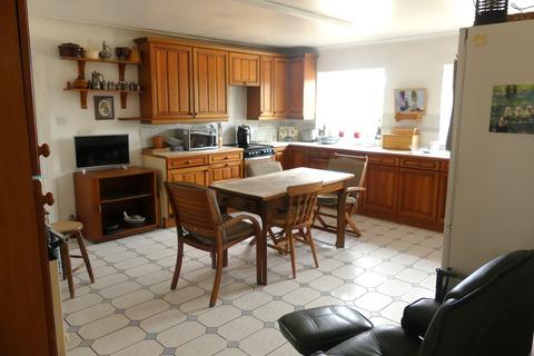 undefined, Hullavington SN14
