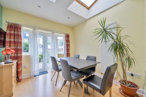 115 Gatton Road, London, SW17 0EY