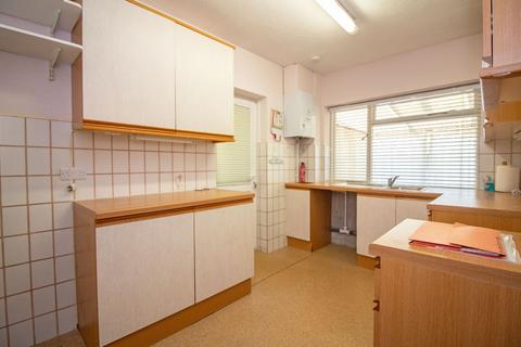 2 bedroom detached bungalow for sale, Meyrick Road, Bedhampton, PO9 1NN