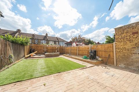 undefined, Park Avenue, Mitcham, CR4