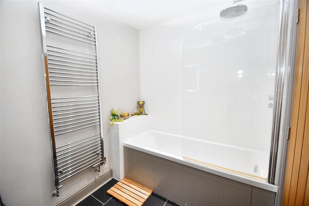 Ensuite bathroom