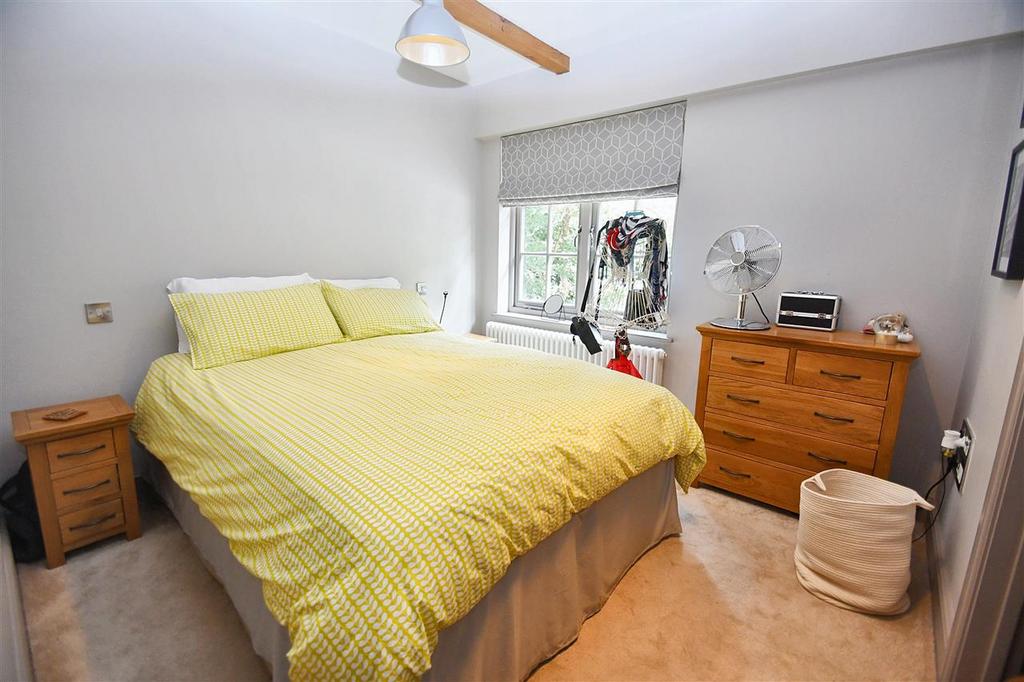 Principle bedroom