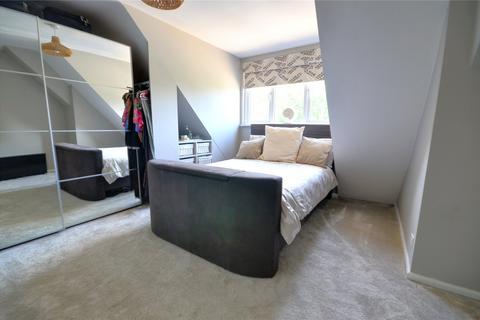 21 Wheelers Lane, Smallfield, Horley, RH6 9PT
