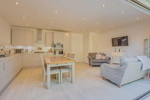 4 bedroom detached house for sale, Palmer Way, Langdon Hills, SS16