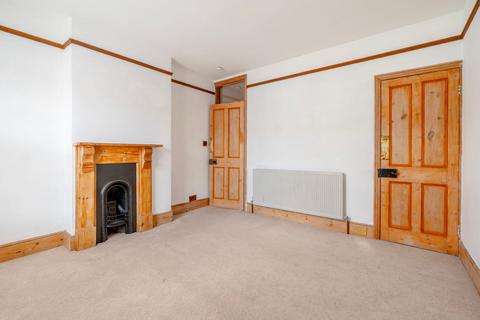 84 Queens Road, Lowestoft, NR32 1TD