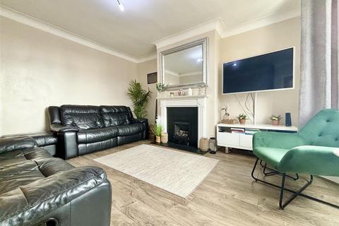 undefined, Leaventhorpe Lane, Bradford BD8