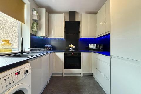 undefined, Leaventhorpe Lane, Bradford BD8