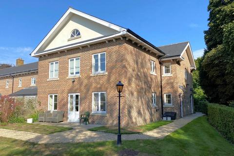 3 bedroom retirement property for sale, Barn Street, Marlborough, SN8 1AB