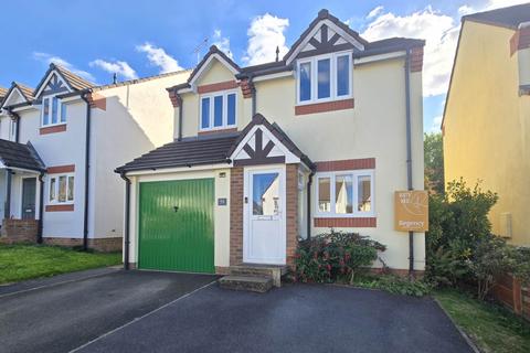 3 bedroom detached house for sale, Lane Field Road, Bideford