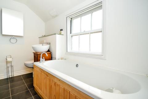 1 bedroom flat for sale, High Street, Redbourn, St. Albans, AL3
