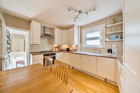 3 bedroom flat for sale, Astonville Street, Southfields, London, SW18