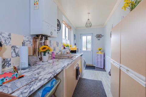 58 Trelawney Avenue, Langley, Slough, SL3 8RW