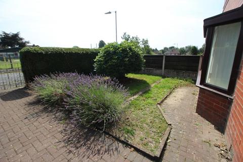 3 bedroom semi-detached house for sale, Chestnut Drive Westhoughton Bolton BL5 2NY