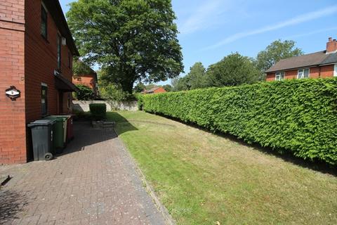 3 bedroom semi-detached house for sale, Chestnut Drive Westhoughton Bolton BL5 2NY
