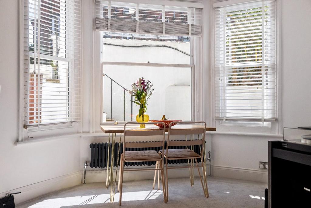 Cromwell Road, 37 E-012.JPG