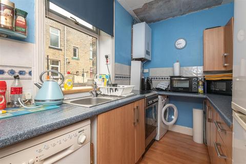 2 bedroom terraced house for sale, Clifton Street, Sowerby Bridge