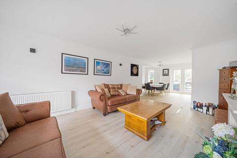 16 Brimstone Close, Orpington, BR6 7ST