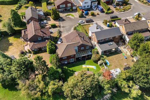 16 Brimstone Close, Orpington, BR6 7ST