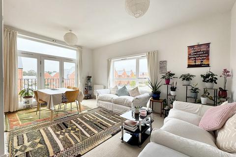 2 bedroom flat for sale, Kings Barton