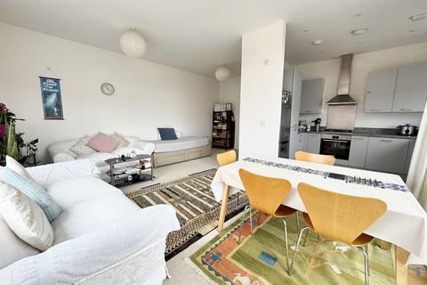 2 bedroom flat for sale, Kings Barton