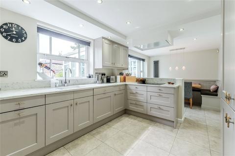8 Edwin Avenue, Guiseley, Leeds, LS20 8QJ