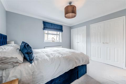 8 Edwin Avenue, Guiseley, Leeds, LS20 8QJ
