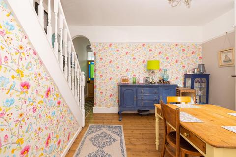 undefined, Gloucester Road, Staple Hill