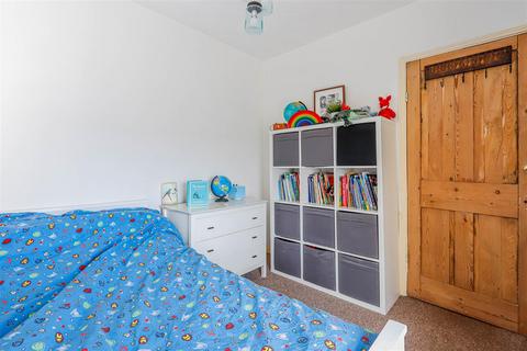 33 Charlotte Place, Barry, CF63 3QE