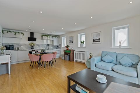 1 bedroom apartment for sale, Station Road, Netley Abbey SO31