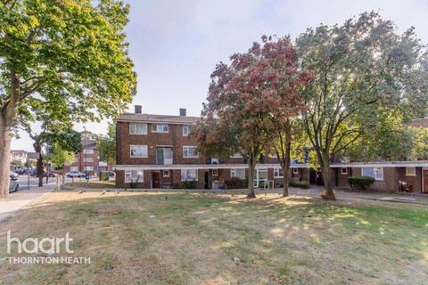 undefined, Streatham High Road, LONDON
