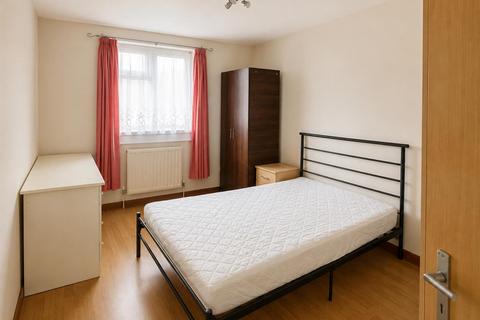 undefined, East Road, Edgware