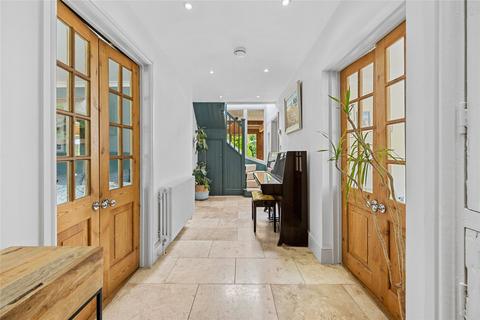 4 bedroom detached house for sale, The Cedars, East Farndon