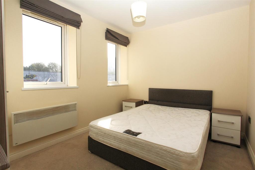 Bedroom.JPG
