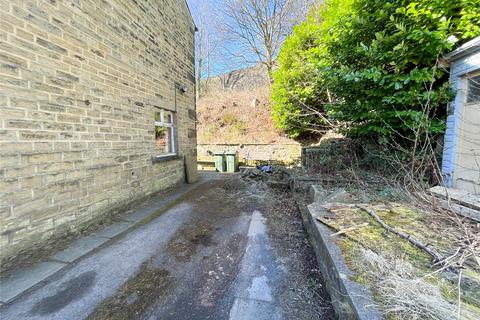 1 Lower Stones, Delph, Oldham, OL3 5EA