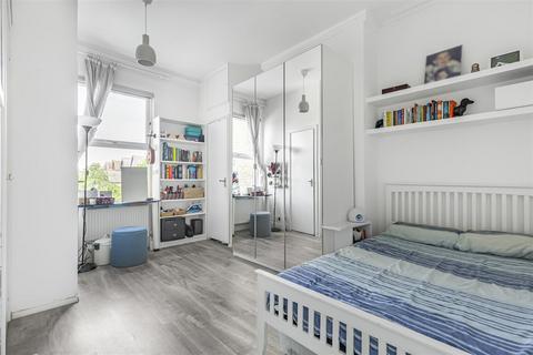 1 bedroom flat for sale, Upper Richmond Road West, East Sheen, SW14