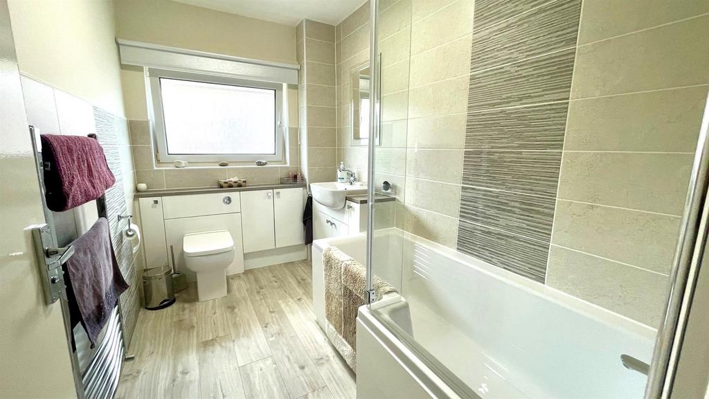 Modern bathroom