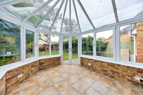 11 Brookside, Orwell, Royston, SG8 5TQ
